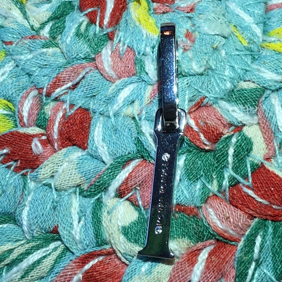 Henri Bendel charm - Picture 2 of 2